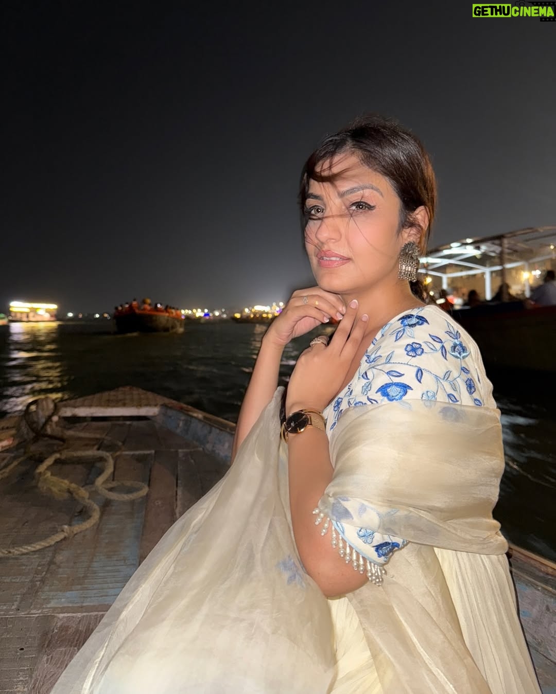 Rupali Jagga - 18.7K Likes - Om Namah Shivay 🔱🙏🏼
.
.
Did Baba Kashi Vishwanath Darshan Yesterday🙏🏼 Now Ready To Take Over The Stage #Rupalijagga live
.
.
#rupalijagga #ganga #kashi #kashivishwanathtemple #banaras #varanasi #omnamahshivay