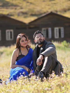 Rupankrita Kalita Instagram - Memories of “Roi Juwa Na”🍁
#musicvideo #shooting #makeup 

@rupankrita_kuki @alankrita_kalita @sal_eim__ @ogflyingaviator @amalroy_photography @muabhattacharjee @banamali_photography