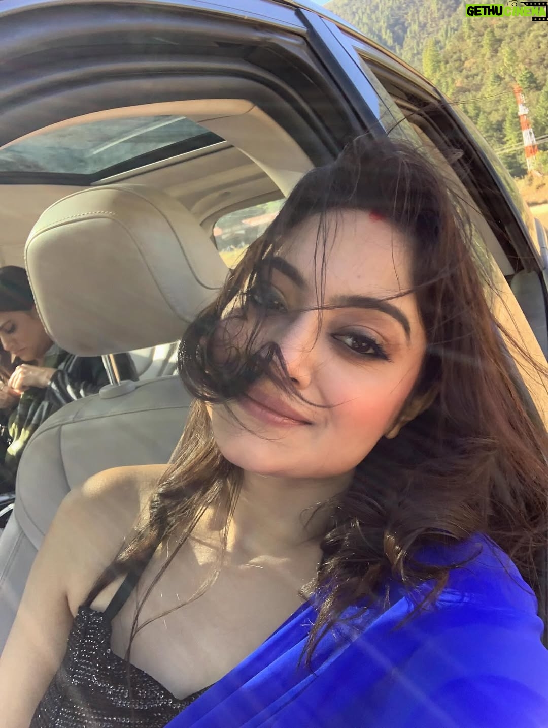 Rupankrita Kalita - 18K Likes - Memories of “Roi Juwa Na”🍁
#musicvideo #shooting #makeup 

@rupankrita_kuki @alankrita_kalita @sal_eim__ @ogflyingaviator @amalroy_photography @muabhattacharjee @banamali_photography