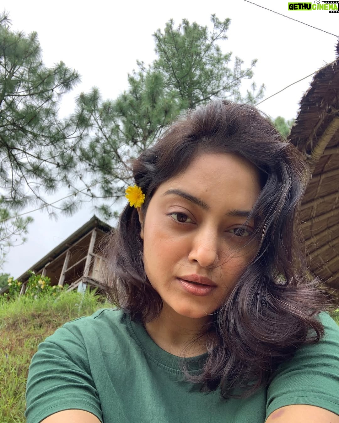Rupankrita Kalita - 48.1K Likes - Kho gaye hum in paharon main 🍁