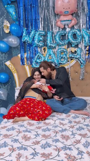 Rushna Noor Instagram - Baby boy 😘😍♥️
#family #instagram #reelitfeelit #explore #fyp #trend #newborn #baby