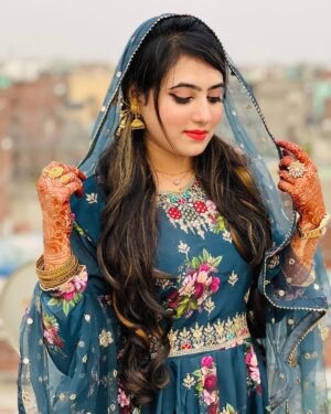Rushna Noor Instagram - E I D M U B A R A K 🌟 ✰
✰
✰
✰
✰
✰
#rushna #photo #photoshoot #instagram #eidmubarak #eid #eidoutfit