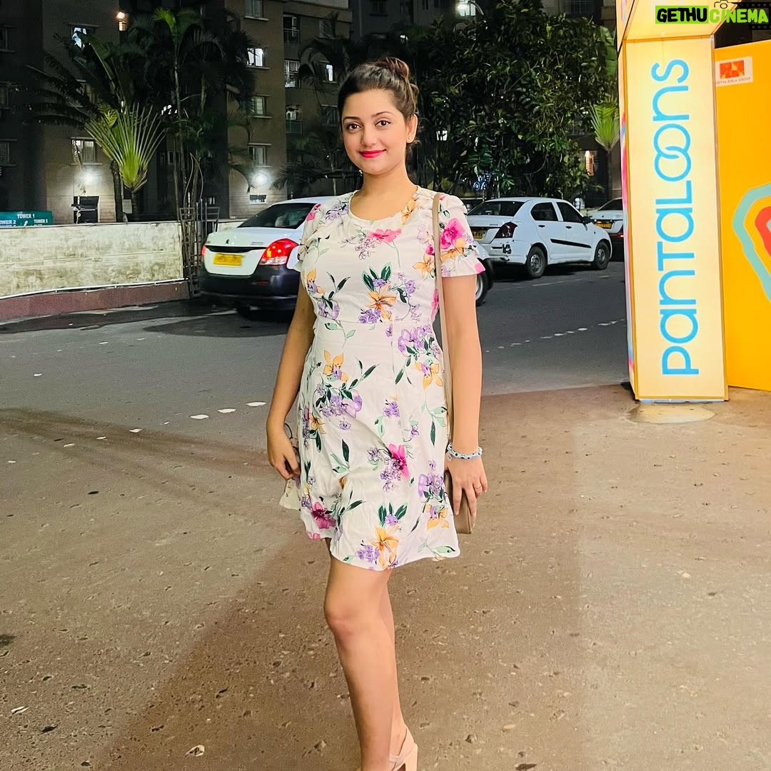 Ruspsa Saha - 3.1K Likes - 😍