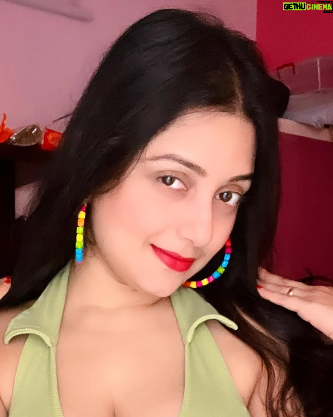 Ruspsa Saha - 3.2K Likes - 🥰