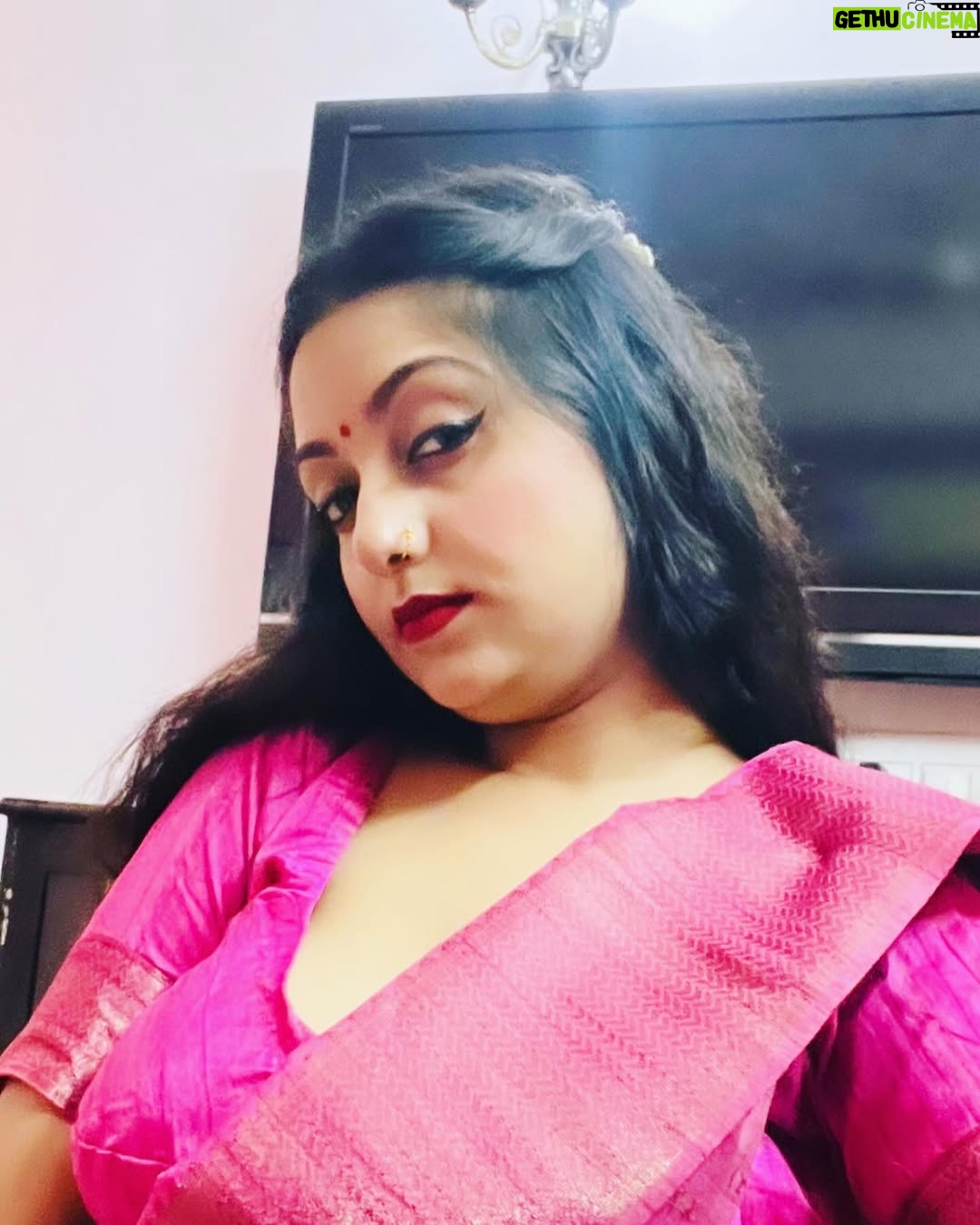 Ruspsa Saha - 3.2K Likes - 😍
