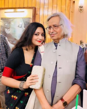 Ruspsa Saha Instagram - My Grandfather birthday party… (Jogen chowdhury) 16/02/2023