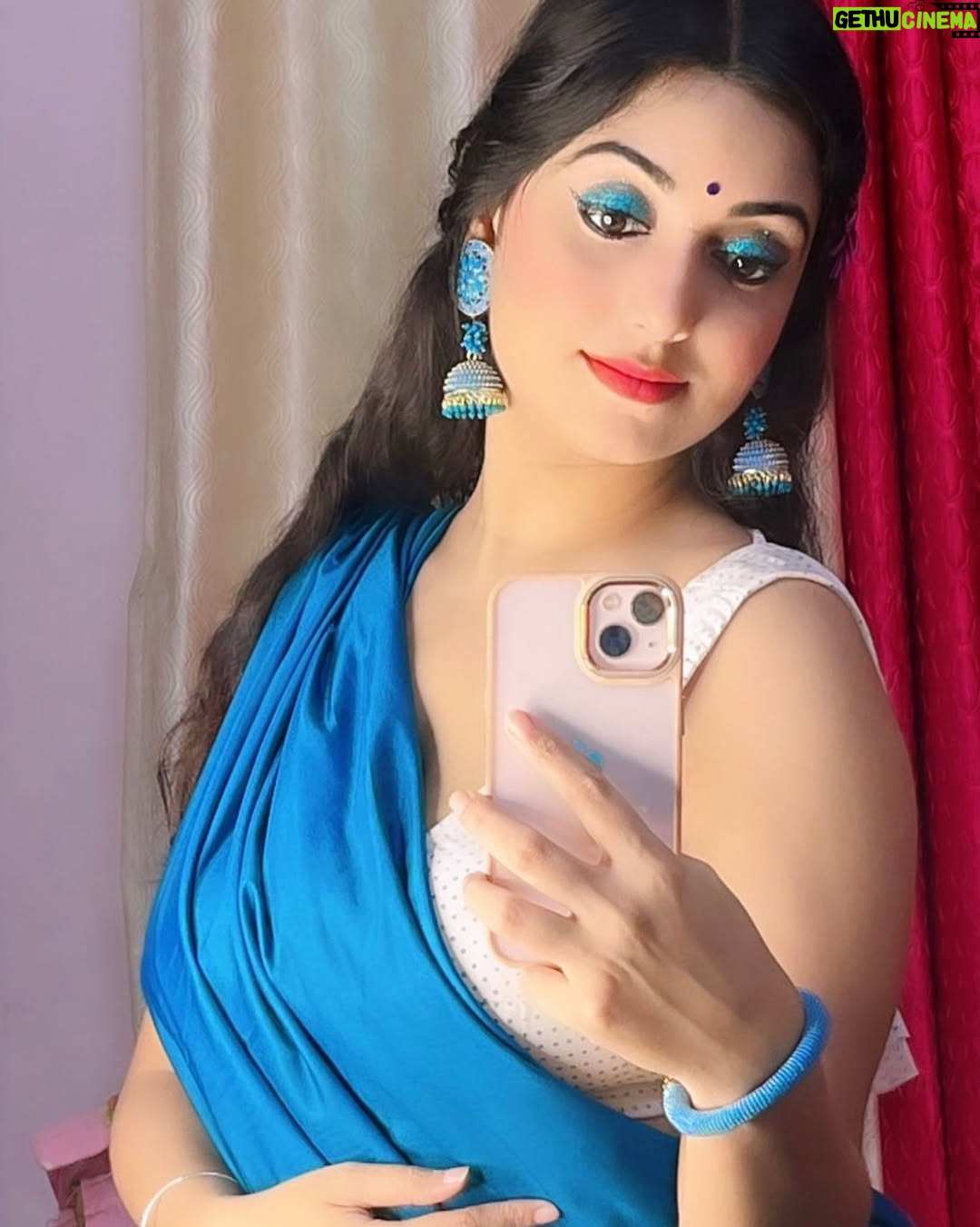 Ruspsa Saha - 4.3K Likes - 💙