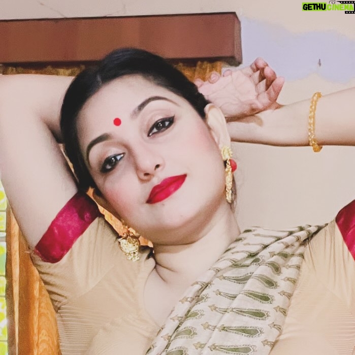 Ruspsa Saha - 2.9K Likes - ☺️