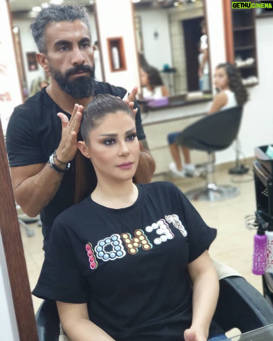 Rwad Aliu - 17K Likes - 💇‍♀️ hairstyle by @donna.di.picca.ghasan 💄Makeup artist by @mahmoud_shameh 👗clothes by @gusto.nero.10