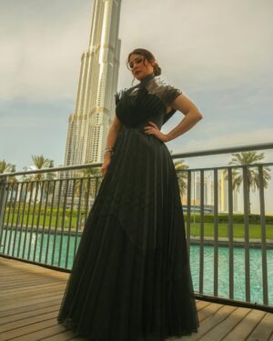 Rwad Aliu Instagram - Thanks to the international designer, for this wonderful dress @johnpaulataker ... شكراً للمصمم العالمي جون على الفستان 🙏🙏🙏
💄 @lindasailor
📷 @mhmdarkoub_fotografia
#dubai #dubailife #model #abudhabi #iraq #rawad_alio #dress #fashionstyle #instamood #instagram #instadaily #actress