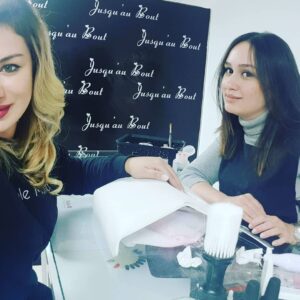 Rym Ghezali Instagram - Nails time .. salon jusqu'au bout 🙂