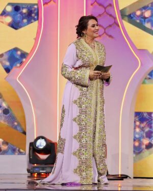 Saadia Ladib Instagram - شكرا لكم على متابعة لالة العروسة ، على دعمكم ومحبتم
@lalalaaroussaofficiel #merci #♥ #احبكم
