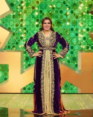 Saadia Ladib Instagram - شكون غيتفرج فلالة العروسة اليوم ؟
@lalalaaroussaofficiel