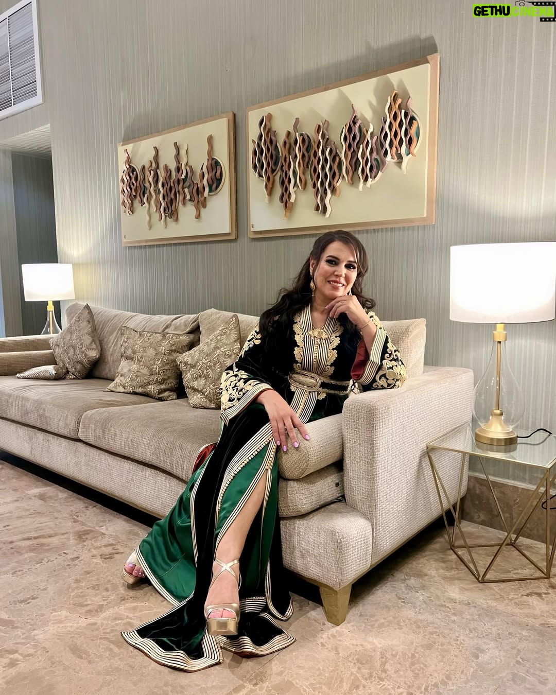 Saadia Ladib - 42K Likes - القفطان المغربي همة وشان.احرص على ارتدائه في جل المناسبات.
شكرا للرائعتين @chez_nouhma @sarah_glowy