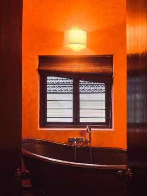 Saanya Khatter Instagram - ✨ Checked into history, checked out with memories ✨
Who knew a 150-year-old beauty in Goa could feel like home and a mini party spot rolled into one? 🌴🍹 From sipping cocktails under antique ceilings to giggling our way through courtyards older than all our group chats combined, this place gave us the perfect mix of heritage   holiday vibes🤍
🌺 Pro tip: Book your stay and use my code SAANYA10 to live this fairytale with a cheeky discount because who doesn’t want luxury that’s also easy on the wallet? 🛋️ @stayvista_official 
📍 Villa Arcangela
#hosted #vistaroom #goa #collaboration #partnership
