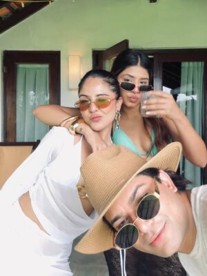 Saanya Khatter Instagram - ✨ Checked into history, checked out with memories ✨
Who knew a 150-year-old beauty in Goa could feel like home and a mini party spot rolled into one? 🌴🍹 From sipping cocktails under antique ceilings to giggling our way through courtyards older than all our group chats combined, this place gave us the perfect mix of heritage   holiday vibes🤍
🌺 Pro tip: Book your stay and use my code SAANYA10 to live this fairytale with a cheeky discount because who doesn’t want luxury that’s also easy on the wallet? 🛋️ @stayvista_official 
📍 Villa Arcangela
#hosted #vistaroom #goa #collaboration #partnership