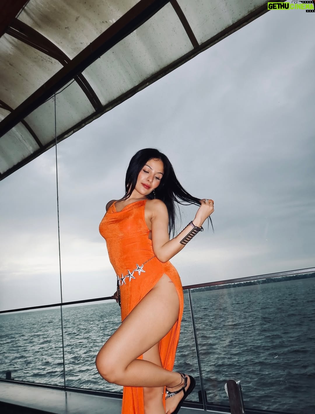 Saanya Khatter - 3 Likes - POV: you found me at Kiki 😘💁🏻‍♀️ 
.
.
.
.
.
[ Saanya Khatter, Goa, Kiki, Sea, Sundowner spot, beachside, goa, travelgram, goa lovers, summertime, vacation ]