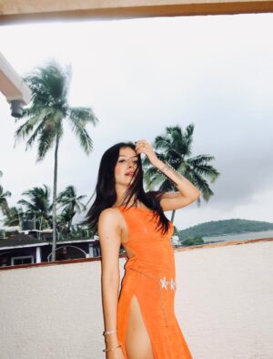 Saanya Khatter Instagram - POV: you found me at Kiki 😘💁🏻‍♀️ 
.
.
.
.
.
[ Saanya Khatter, Goa, Kiki, Sea, Sundowner spot, beachside, goa, travelgram, goa lovers, summertime, vacation ]