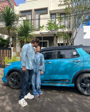 Safira Ratu Sofya Instagram - Happy Eid to my sweetest family and every one else out there,  sending lots of love and best wishes, minal aidin walfa idzin 🙏🙏