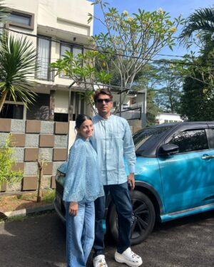Safira Ratu Sofya Instagram - Happy Eid to my sweetest family and every one else out there, sending lots of love and best wishes, minal aidin walfa idzin 🙏🙏