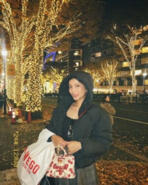 Safira Ratu Sofya Instagram - Japan dump 😬