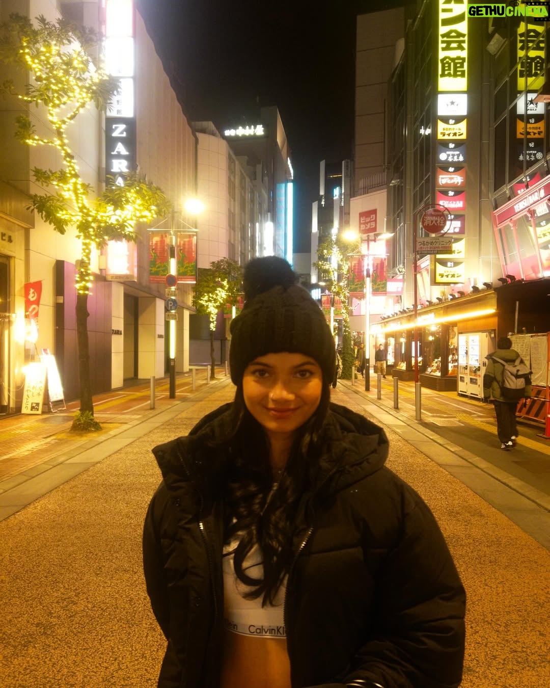 Safira Ratu Sofya - 129.6K Likes - Japan dump 😬