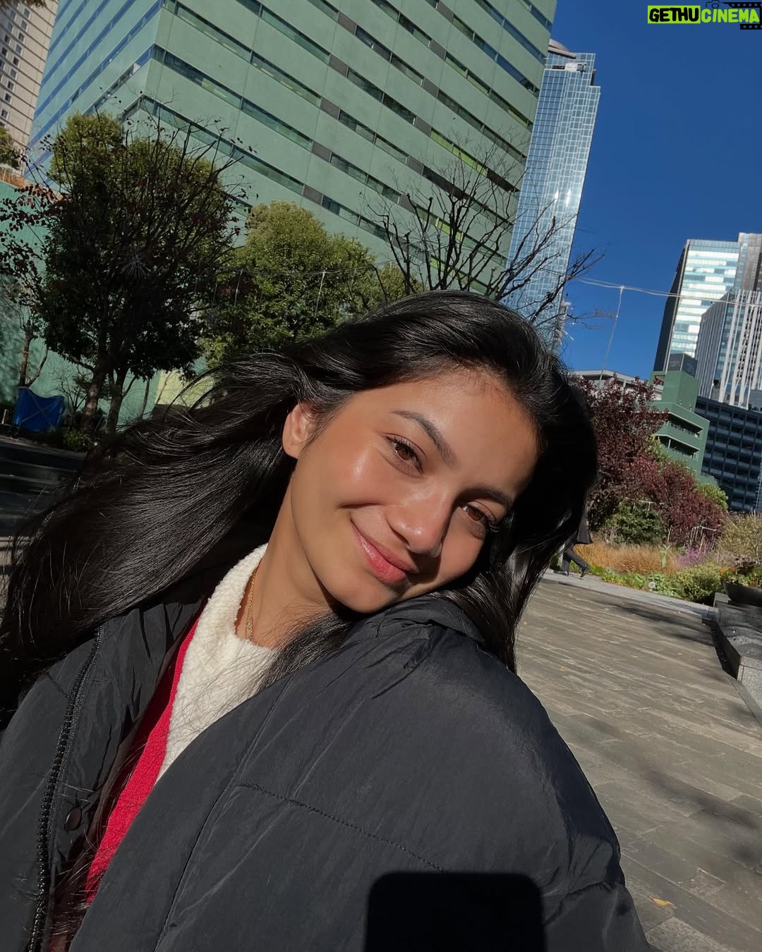 Safira Ratu Sofya - 129.6K Likes - Japan dump 😬