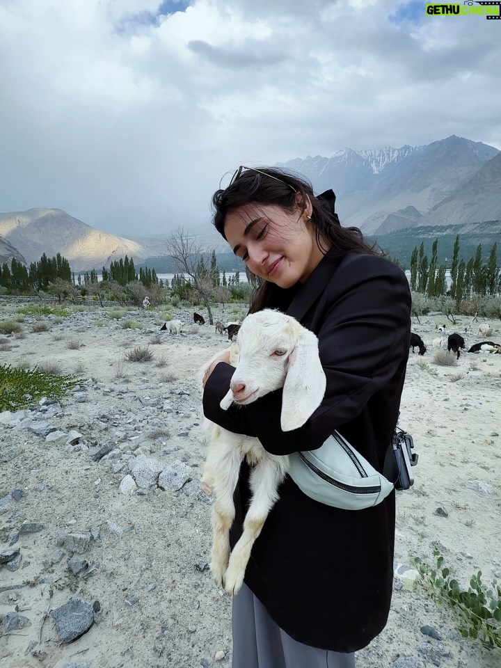 Sahar Hashmi - 148.6K Likes - God was really smiling at me that day 🌤️💫

#skardu #travel #getaway