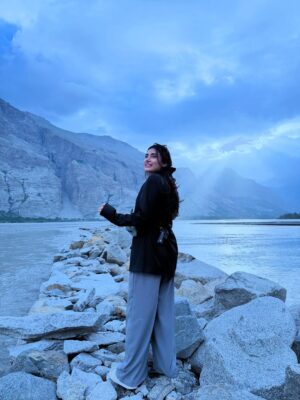 Sahar Hashmi Instagram - God was really smiling at me that day š¤ļøš«
#skardu #travel #getaway