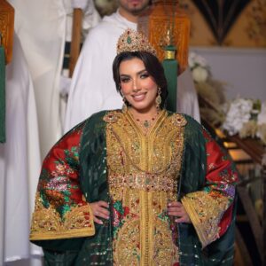 Sahar Seddiki Instagram - الحب ليس يوما واحد بل هو قصة عمر ♥️
Tanguif @negafa_nouha_queen_ 
Make up @alwissal_makeupartist 
Hair @abdo_hairstayle 
Photography @medox_photographe
Place @hotel_menzeh_dalia