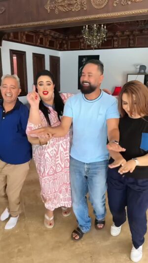 Sahar Seddiki Instagram - الأجواء الأكثر من رائعة من بلاطو تصوير الفيلم السنمائي الجديد نوض و نوض للمخرج المبدع جواد الخودي ، شوية من بزاف💃🏻
@jawadelkhaoudiofficiel @saharseddiki @rafikboubkeroff1 @walidrahmani_officiel