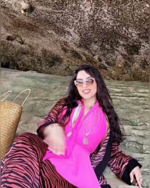 Sahar Seddiki Instagram - License to chill... No rescue needed