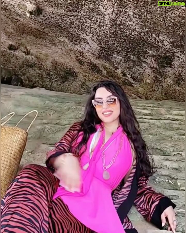 Sahar Seddiki - 52.3K Likes - License to chill... No rescue needed