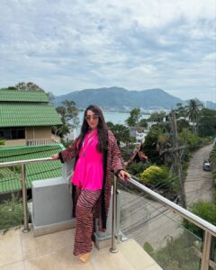 Actress Sahar Seddiki HD Photos and Wallpapers April 2025