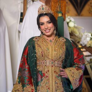 Sahar Seddiki Instagram - الحب ليس يوما واحد بل هو قصة عمر ♥️
Tanguif @negafa_nouha_queen_ 
Make up @alwissal_makeupartist 
Hair @abdo_hairstayle 
Photography @medox_photographe
Place @hotel_menzeh_dalia