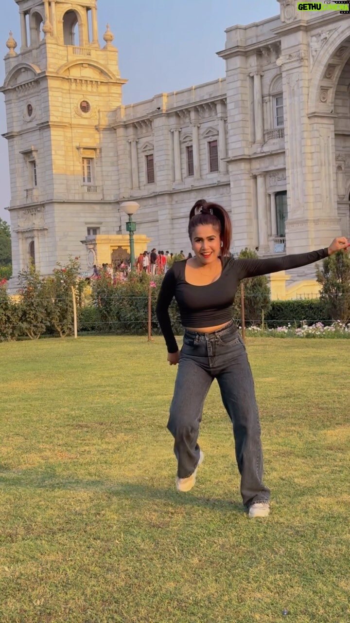 Saheli Rudra - 4.4K Likes - 💃💃💃

#foryou #reelitfeelit #viral #instagram #trending #dancelover #sahelirudra