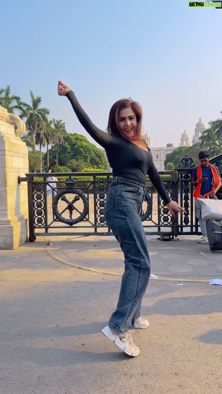Saheli Rudra - 14.6K Likes - Cutest song 🎧🥰

#foryou #reelitfeelit #viral #instagram #trending #dancelover #publicreaction #danceinpublic #sahelirudra