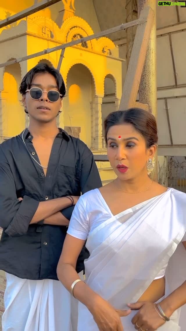 Saheli Rudra - 3.7K Likes - Ye konsa movie Ka scene hai? 😅❤️

#srklove #happybirthdaysrk #chennaiexpress #acting #expression #viral #deepikapadukone #srk #reelitfeelit #foryou