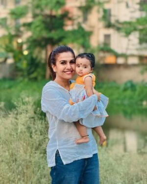 Saheli Rudra Instagram - With my daughter 👧💋❤️ @brishti18_ 

#daughter #love #mom #care #pose #click #photos #viral #instagram #instagood #foryou #keepsuporting #loveyouinstafamily #foryoupage