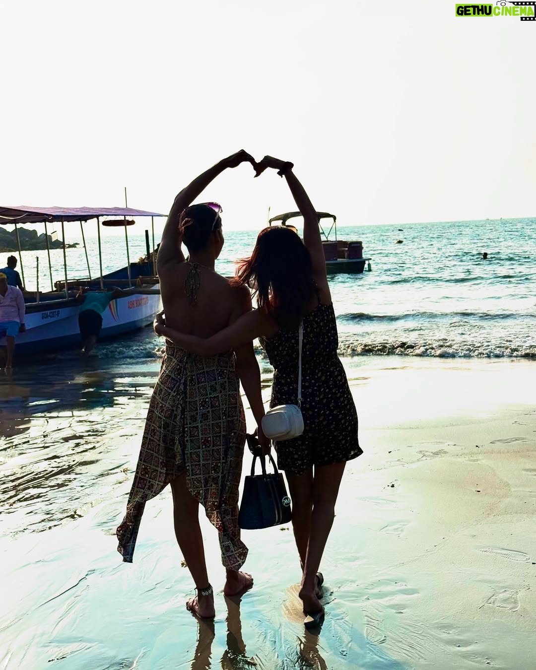 Saheli Rudra - 2K Likes - We’re the same kind of weird.🫂❤️🌍
@fatima_fitnessgirl 💋

#photoshoot #photography #instagram #instagood #instadaily #viral #pose #click #foryou #goa #goabeach #chillvibes #bestfriends