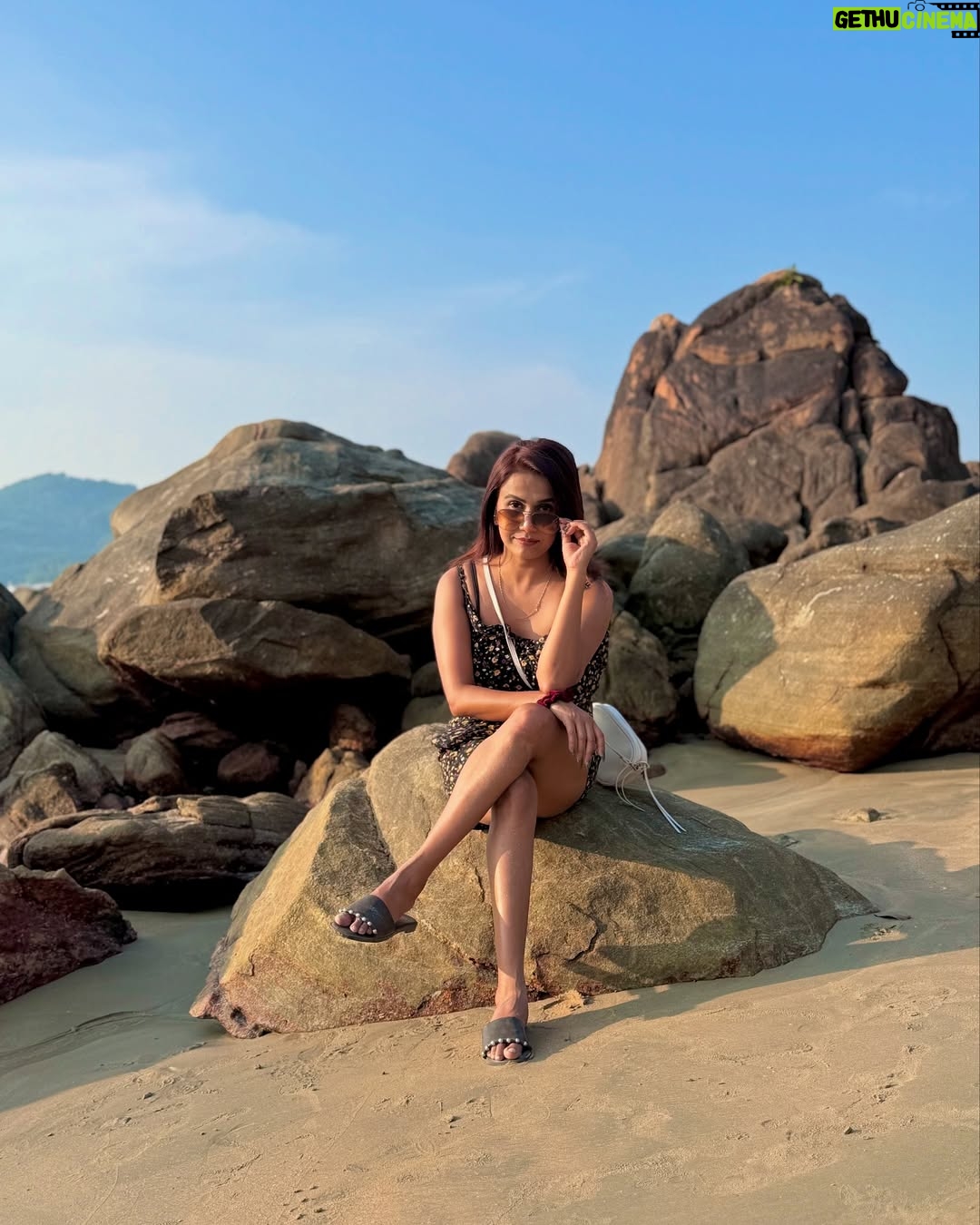Saheli Rudra - 2K Likes - We’re the same kind of weird.🫂❤️🌍
@fatima_fitnessgirl 💋

#photoshoot #photography #instagram #instagood #instadaily #viral #pose #click #foryou #goa #goabeach #chillvibes #bestfriends