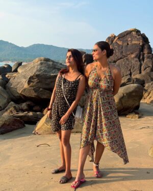 Saheli Rudra Instagram - We’re the same kind of weird.🫂❤️🌍
@fatima_fitnessgirl 💋

#photoshoot #photography #instagram #instagood #instadaily #viral #pose #click #foryou #goa #goabeach #chillvibes #bestfriends