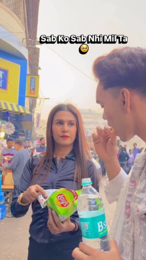 Saheli Rudra Instagram - Respect Camera Man š«” ā¤ļø
#sabkosabnhimilta #concept #trending #viral #instagram #foryou #respectcameraman #viralvideos #publicreaction