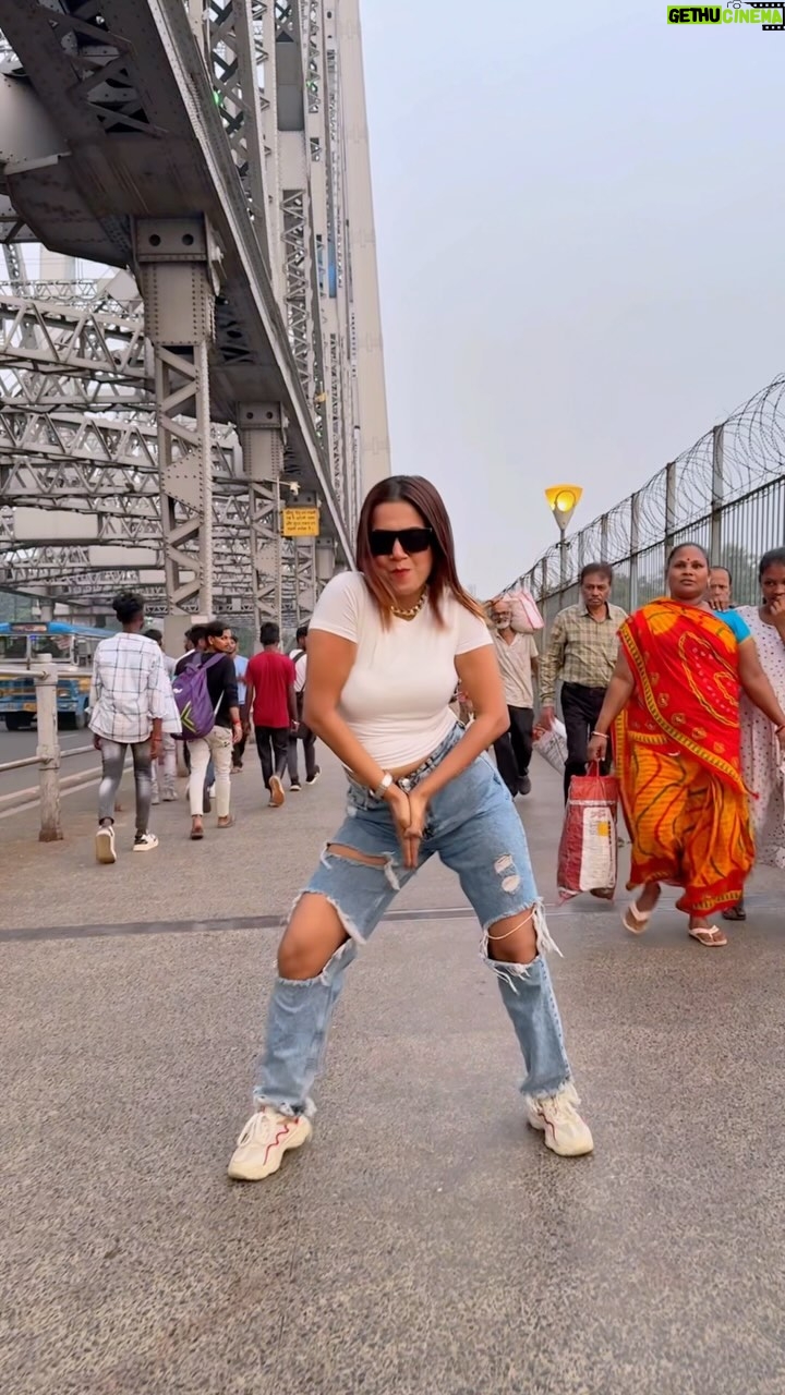Saheli Rudra - 9.8K Likes - Koi toh meri Mehboob ban jao😓❤️‍🔥

#meremehboob #danceinpublic #publicreaction #trending #reelitfeelit #instagram #viral #publicreaction #sahelirudra #foryou #dancelover