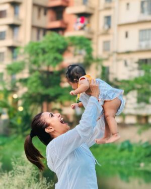 Saheli Rudra Instagram - With my daughter 👧💋❤️ @brishti18_ 

#daughter #love #mom #care #pose #click #photos #viral #instagram #instagood #foryou #keepsuporting #loveyouinstafamily #foryoupage