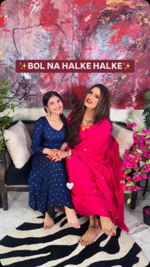 Sai Godbole Instagram - You asked for one more, so here it is!!❤️
Bol na halke halke w the super talented and absolutely beautiful queen @sushantdivgikr ✨✨✨

We had such a blast making this!!

Original song credits 
Bol na halke halke 
Composed by the legendary ‘Shankar Ehsaan Loy’
Singers : Rahat Fateh Ali khan, Mahalaxmi Iyer ji
Lyrics by the extraordinary : Gulzar sahab 

Team credits 
Track by the fab @timothythampy 
Recorded and mixed by @vinaayakpawwar 
Special thanks to my @chaitralchourikarr 
Rani’s make up @mua_abhishek 
Rani’s hair artistry @_raziea 

#bolnahalkehalke #song #hindi #explore #explorepage #trening #fyp