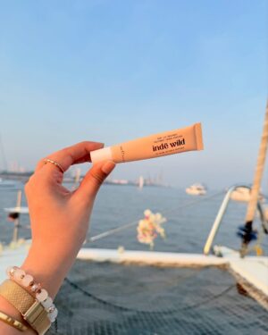 Sai Godbole Instagram - chased the sunset, sailed away❤️
thank you for hosting the best party @indewild @diipakhosla @olegbuller 💫🫶🏼
thank you @hustlerani @shubhra.vaity @sanyaparekh for clicking these lovely photos! 
check out @indewild ‘s two newest dewy lip tints!! I genuinely love them!!😍