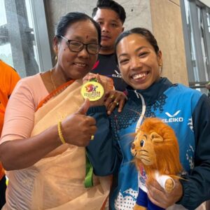 Saikhom Mirabai Chanu Instagram - My greatest supporter since beginning of my career is my mother. Thank you Ma 🤗