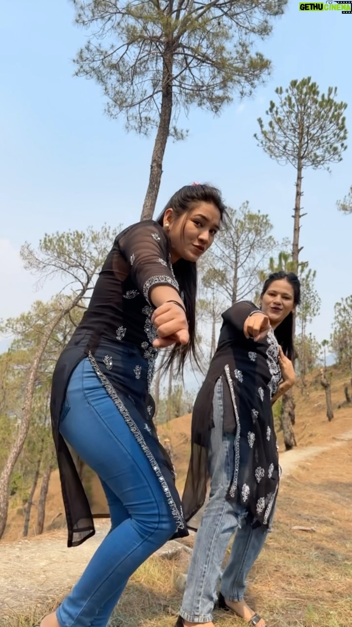 Sakku Pandey - 12.4K Likes - 