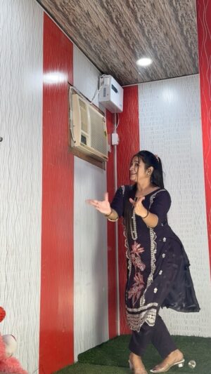 Sakku Pandey Instagram - #reels #viral #trending #video